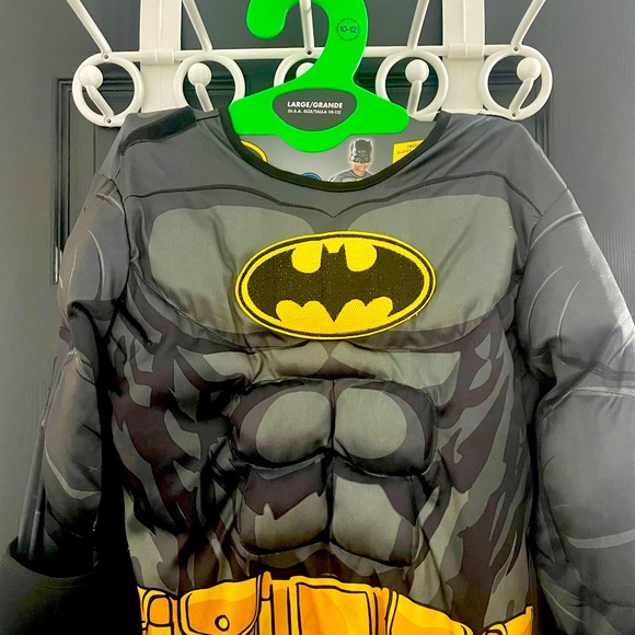 Batman costume size 10/12 - Picture 4 of 4